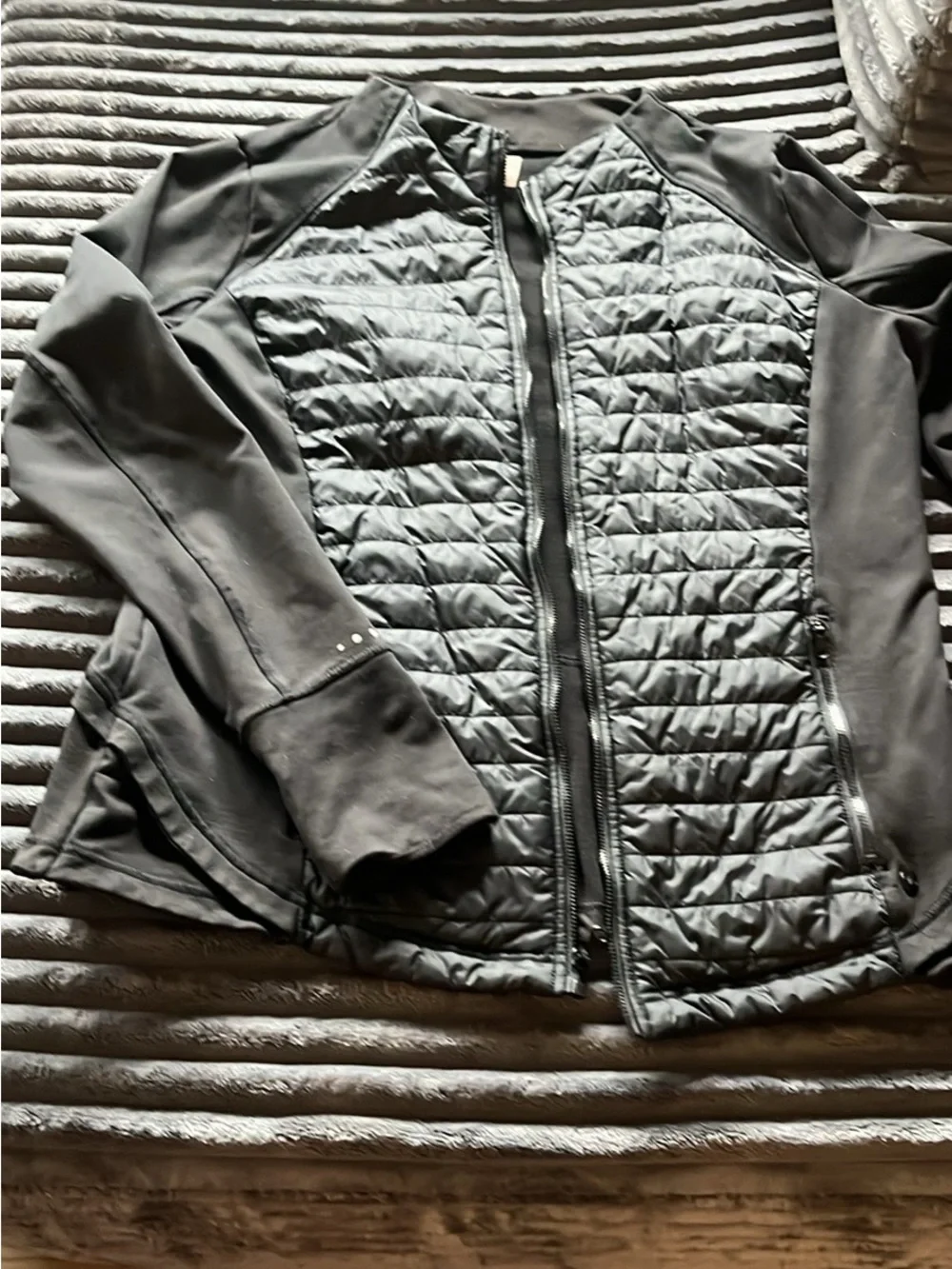 Women's Black Quilted Front Puffer Jacket